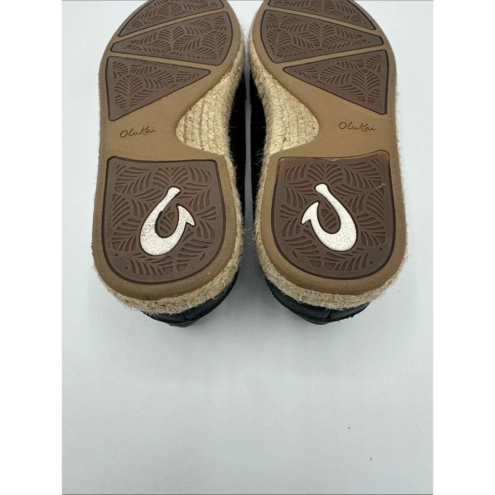 OluKai Kaula Pa'A 'Ili Flats Shoes Size 6.5 LIKE NEW  Drop-In-Heel